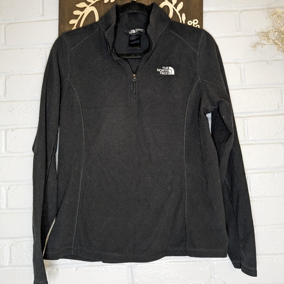 The North Face Women's 1/4 Sleeve Pullover Fleece - Picture 1 of 3